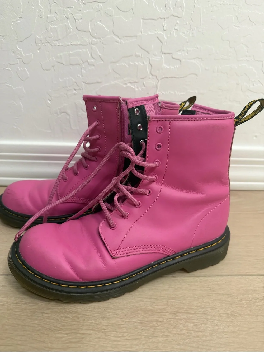 Dr. Martens hot pink boots youth kids size 5